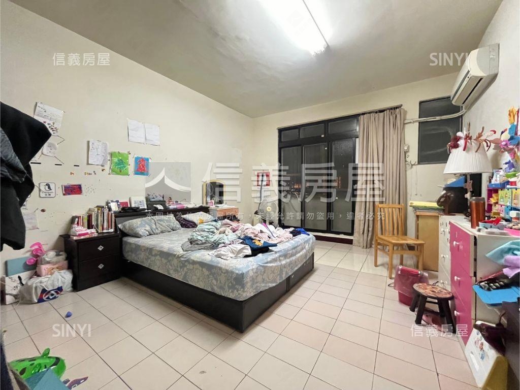 東榮路，臨路透天房屋室內格局與周邊環境