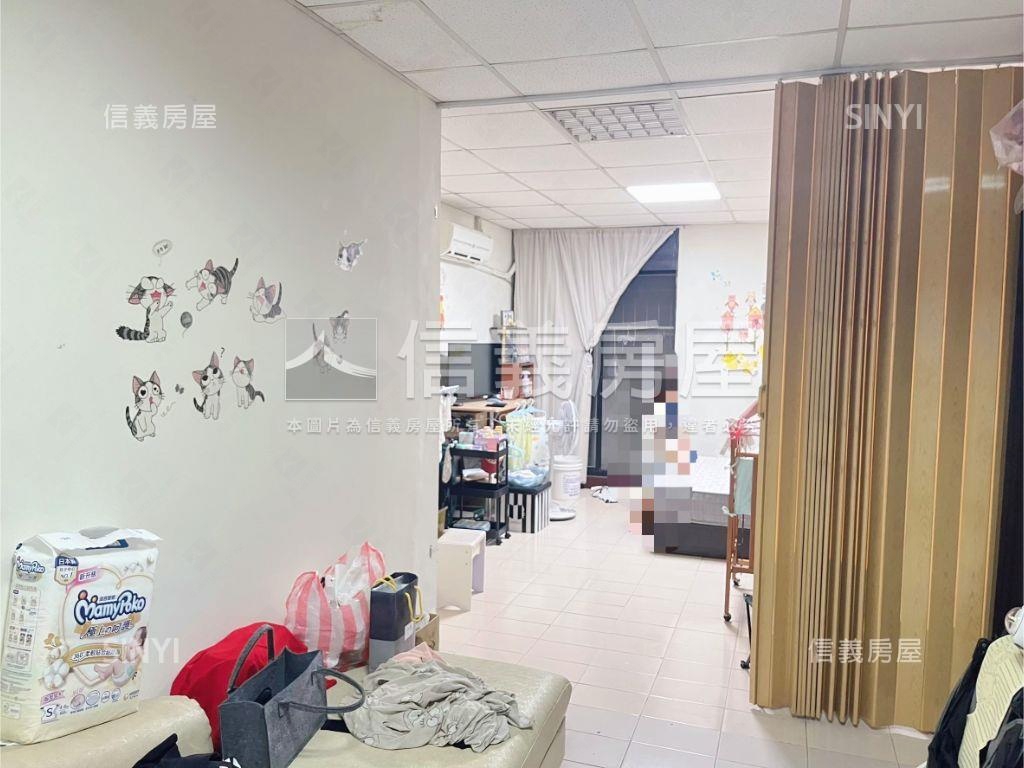 東榮路，臨路透天房屋室內格局與周邊環境