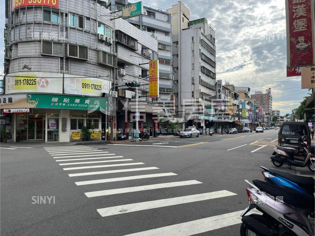 東榮路，臨路透天房屋室內格局與周邊環境