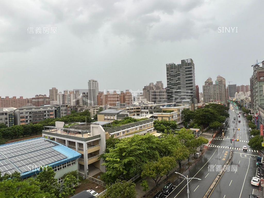 九尊華夏１０期四房平車房屋室內格局與周邊環境