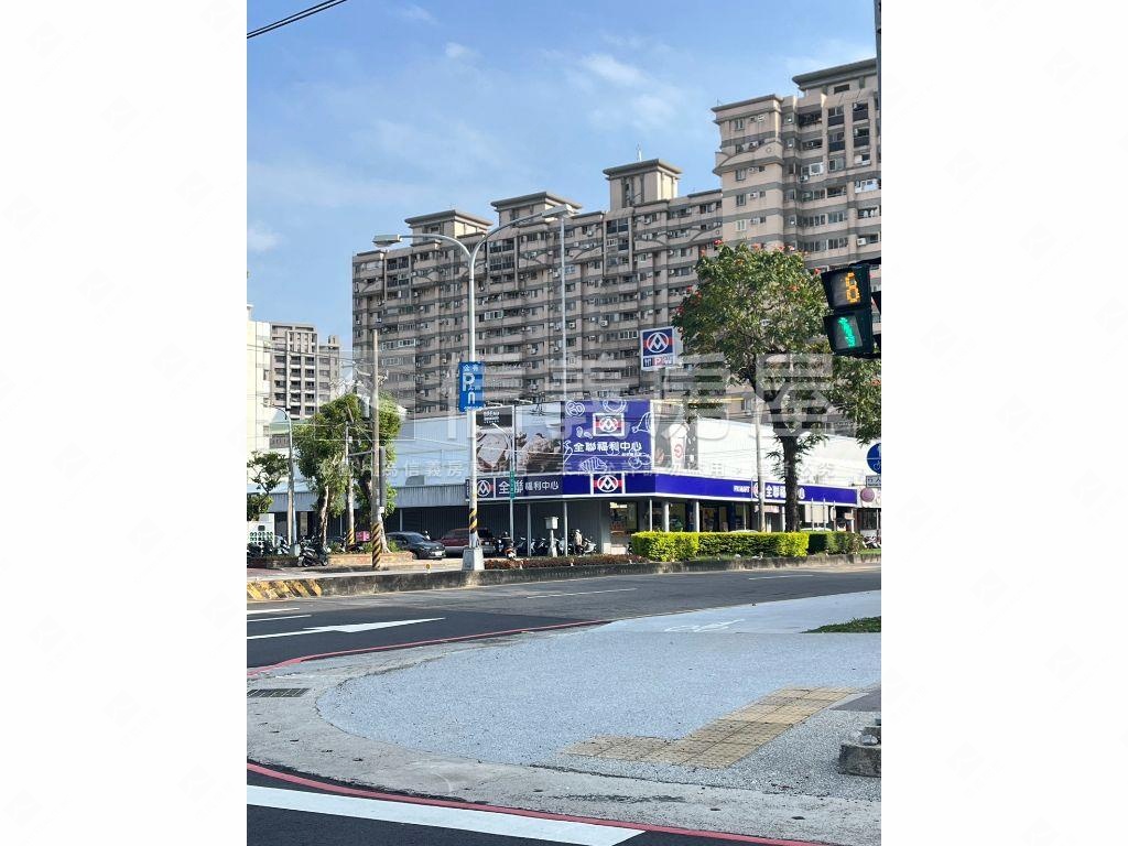 獨棟企業總部房屋室內格局與周邊環境