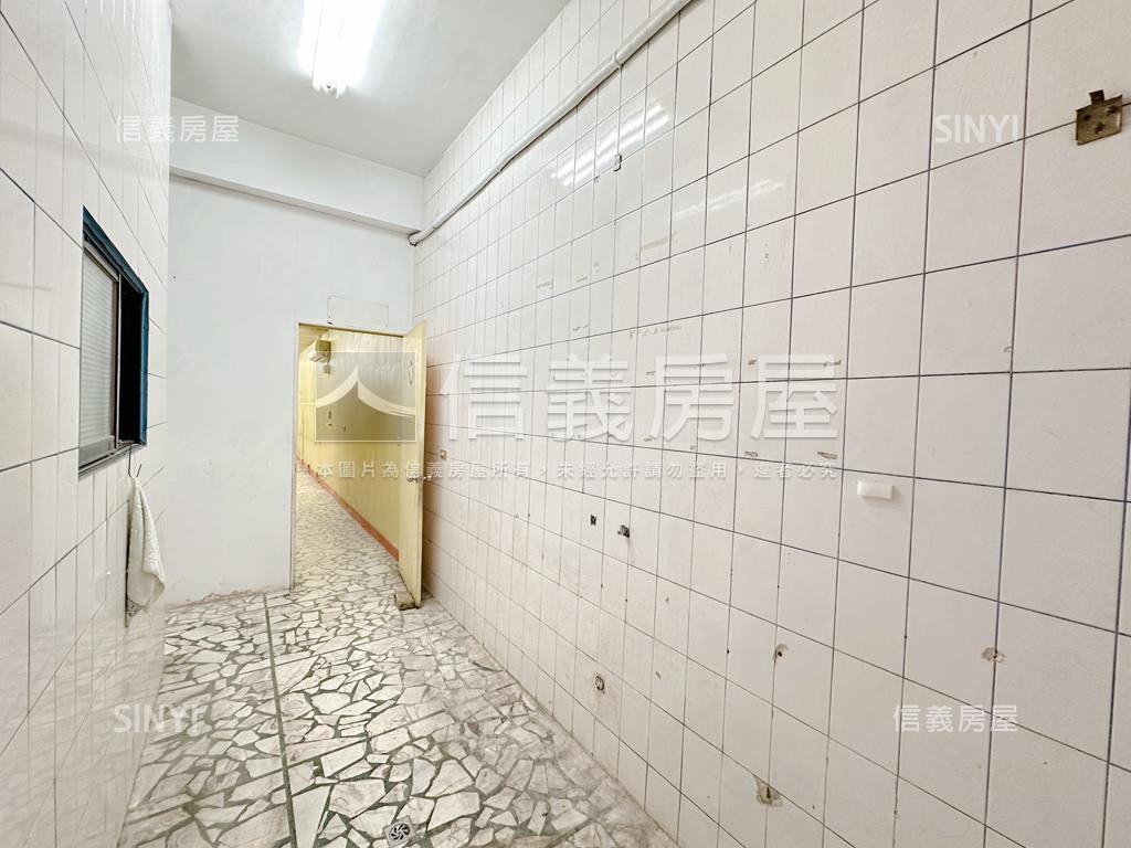 青雲路店面房屋室內格局與周邊環境