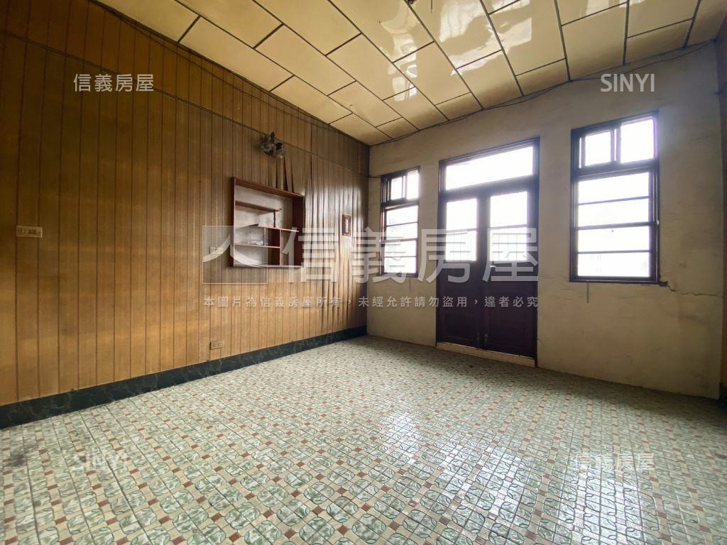 面寬約７米｜文賢路店面房屋室內格局與周邊環境