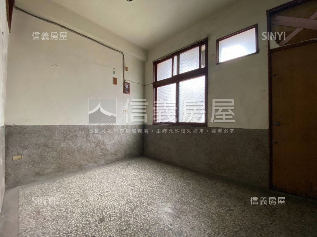 面寬約７米｜文賢路店面房屋室內格局與周邊環境