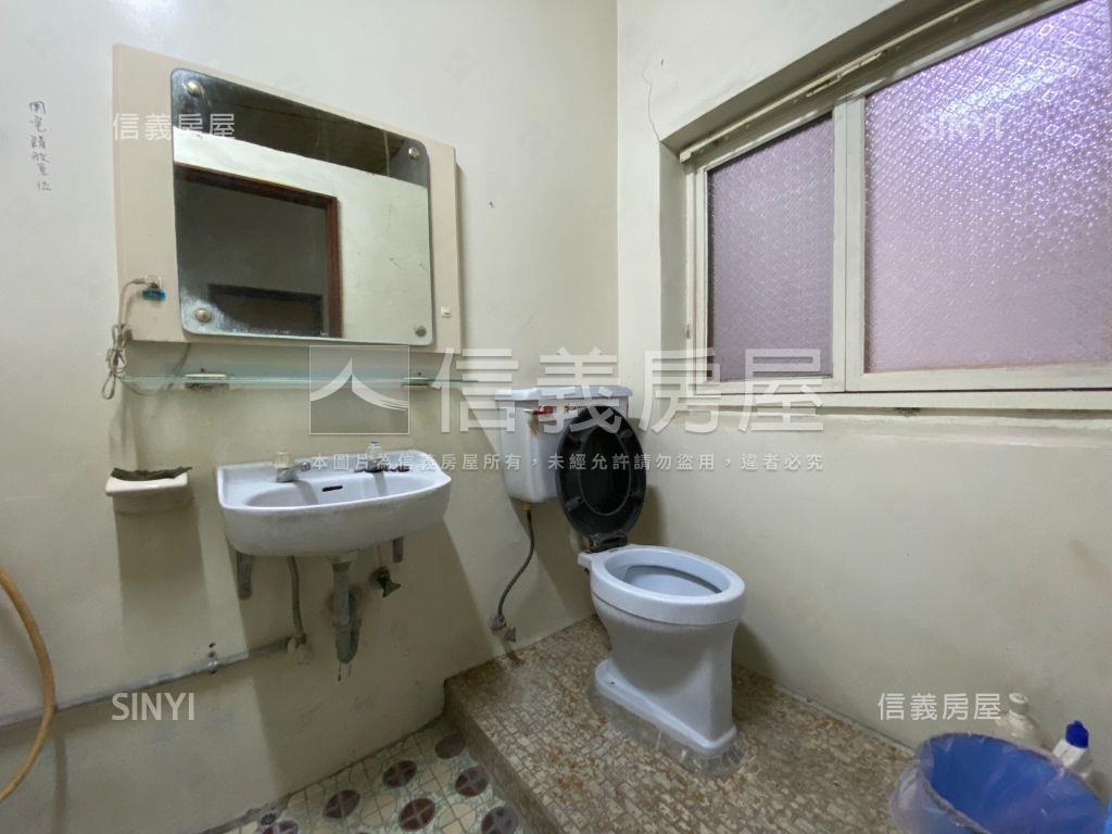 面寬約７米｜文賢路店面房屋室內格局與周邊環境
