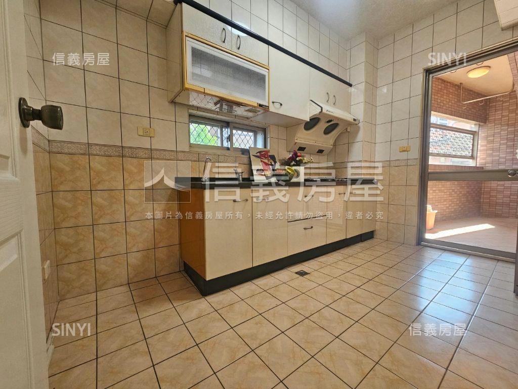 極品✪松竹三房車位美宅房屋室內格局與周邊環境