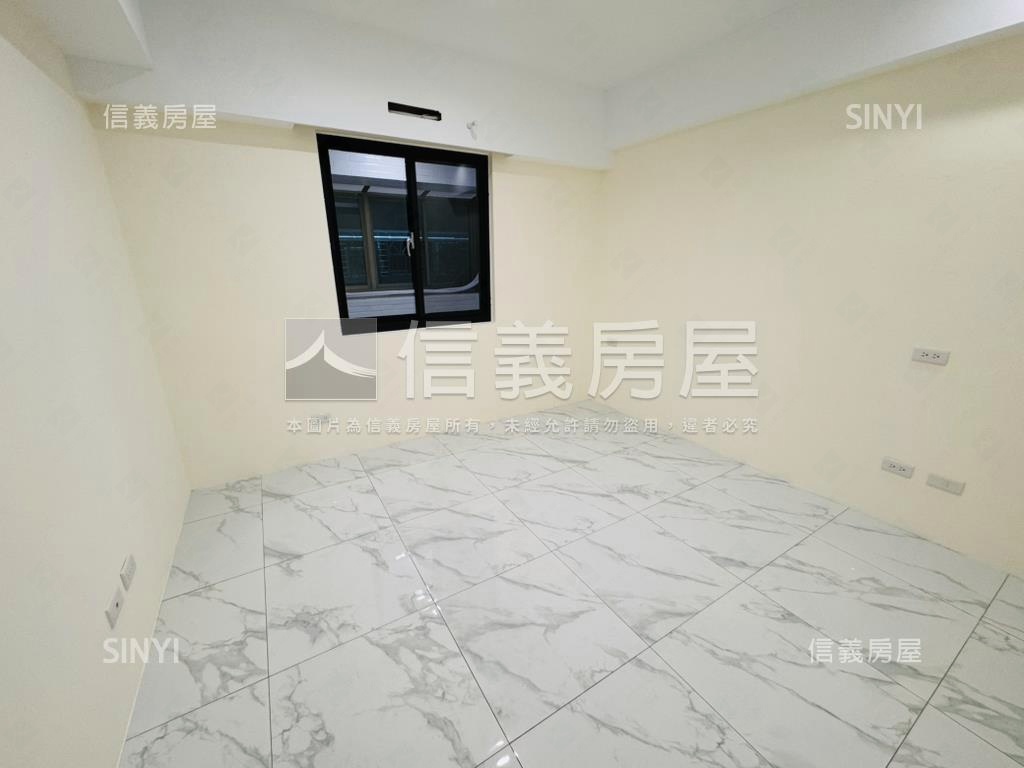 近板南線海山站電梯三房房屋室內格局與周邊環境