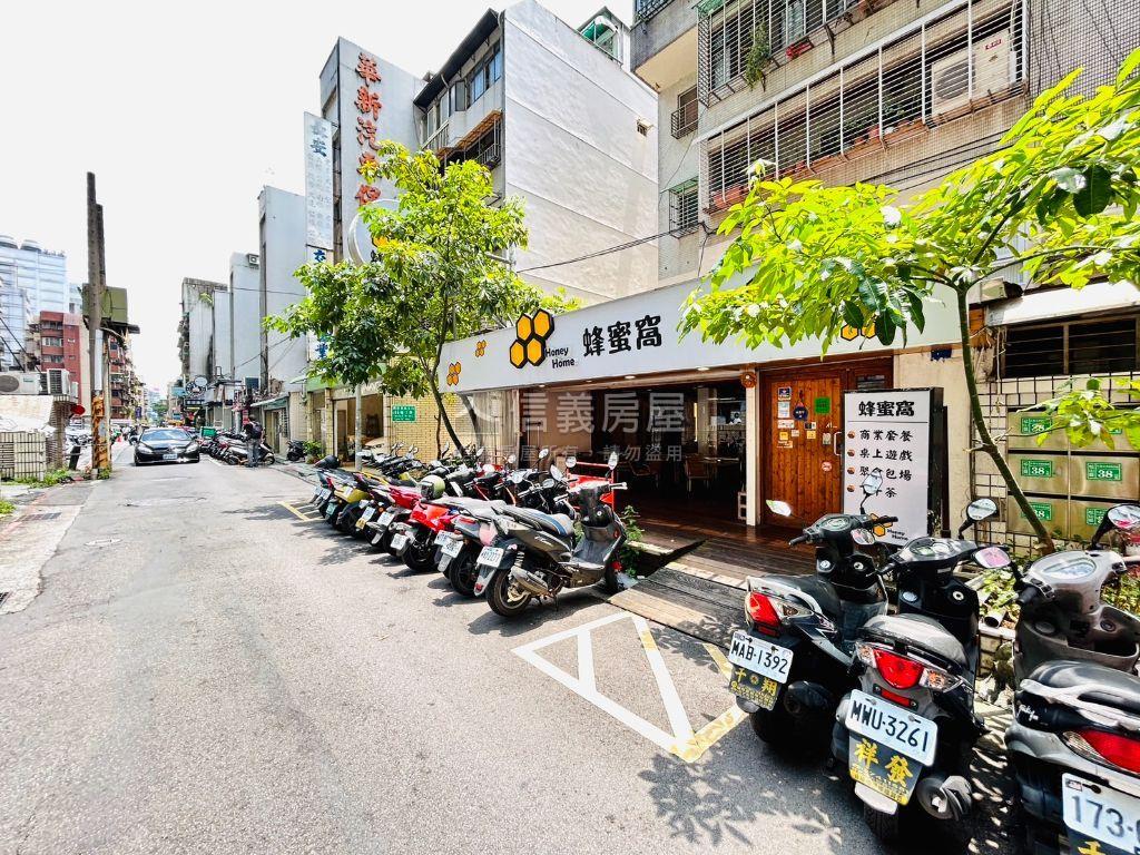 南京三民大面寬金店房屋室內格局與周邊環境