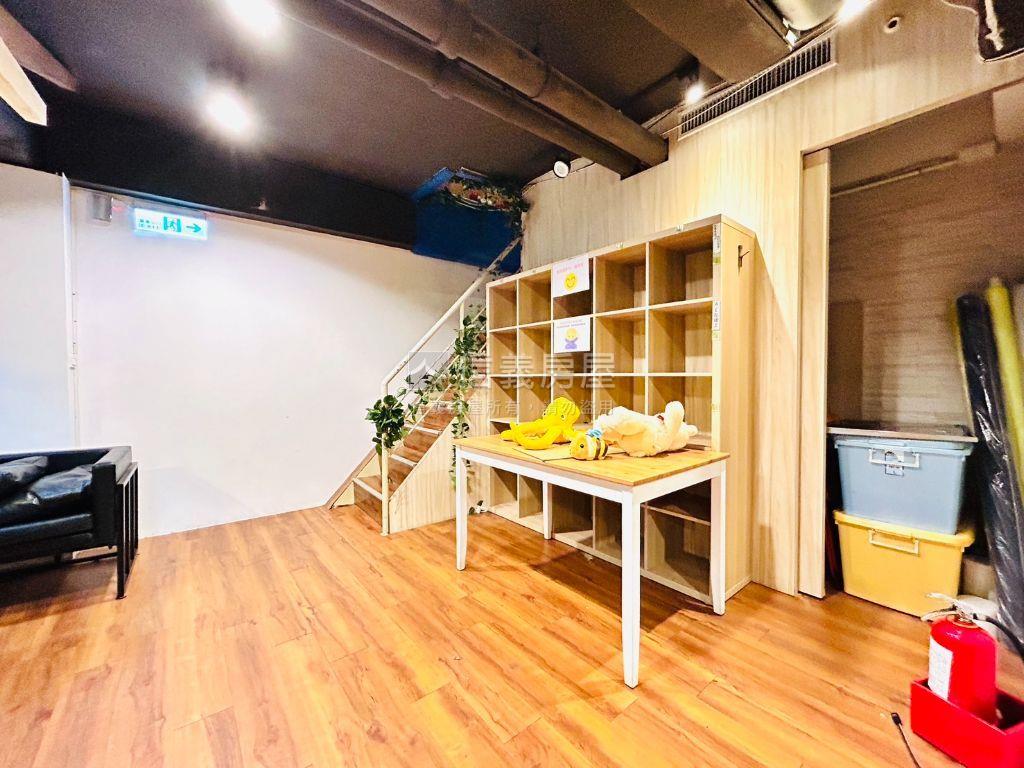 南京三民大面寬金店房屋室內格局與周邊環境