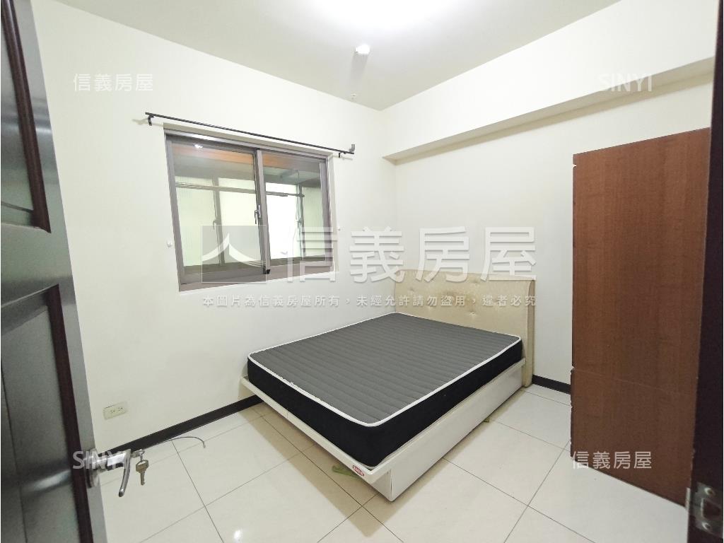 桂冠Ａ＋邊間三房車位房屋室內格局與周邊環境