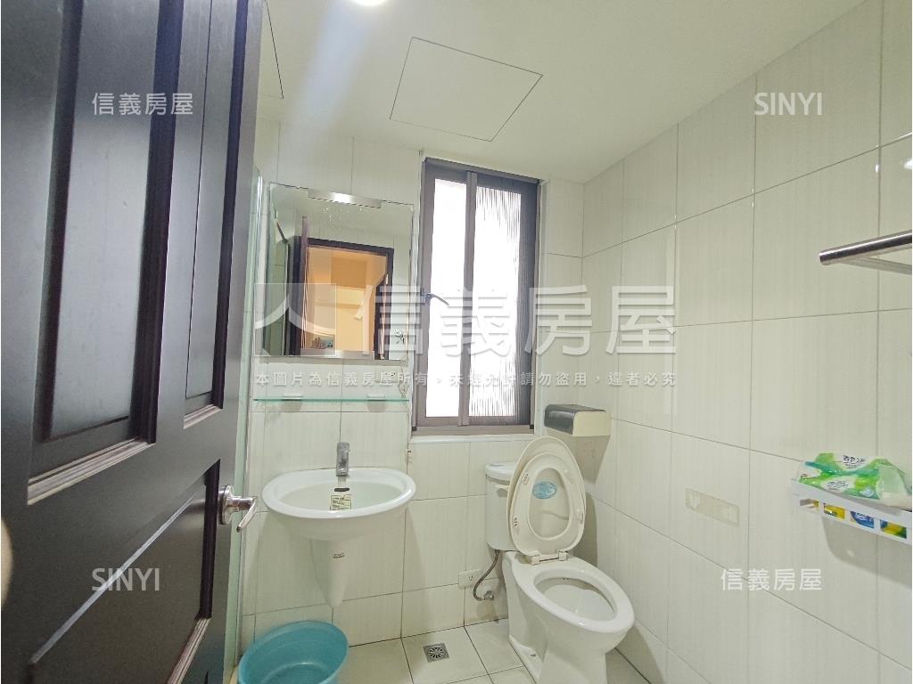 桂冠Ａ＋邊間三房車位房屋室內格局與周邊環境