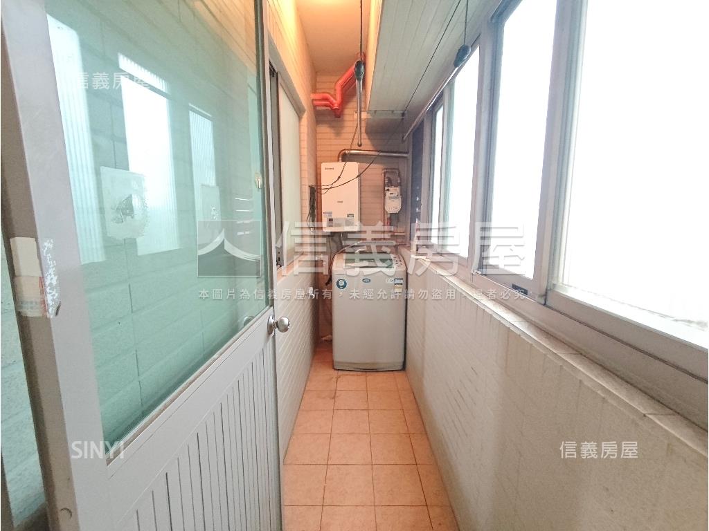 桂冠Ａ＋邊間三房車位房屋室內格局與周邊環境