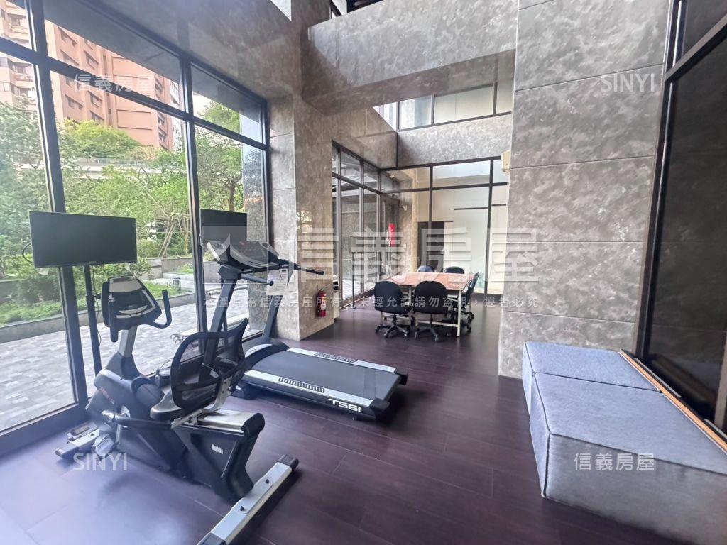 東京線上三房車位房屋室內格局與周邊環境