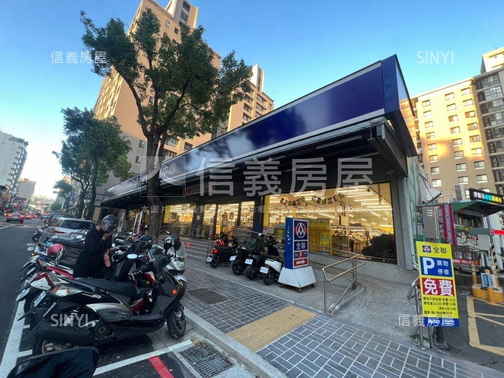 五權西路角間金店面房屋室內格局與周邊環境