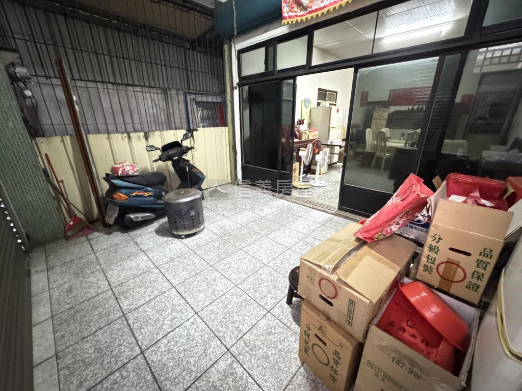 中興商圈旁臨路邊間透天房屋室內格局與周邊環境