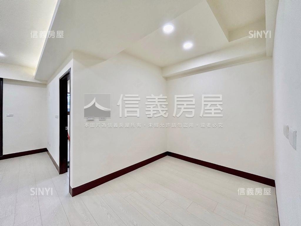 高鐵三房新裝潢即刻賞屋房屋室內格局與周邊環境