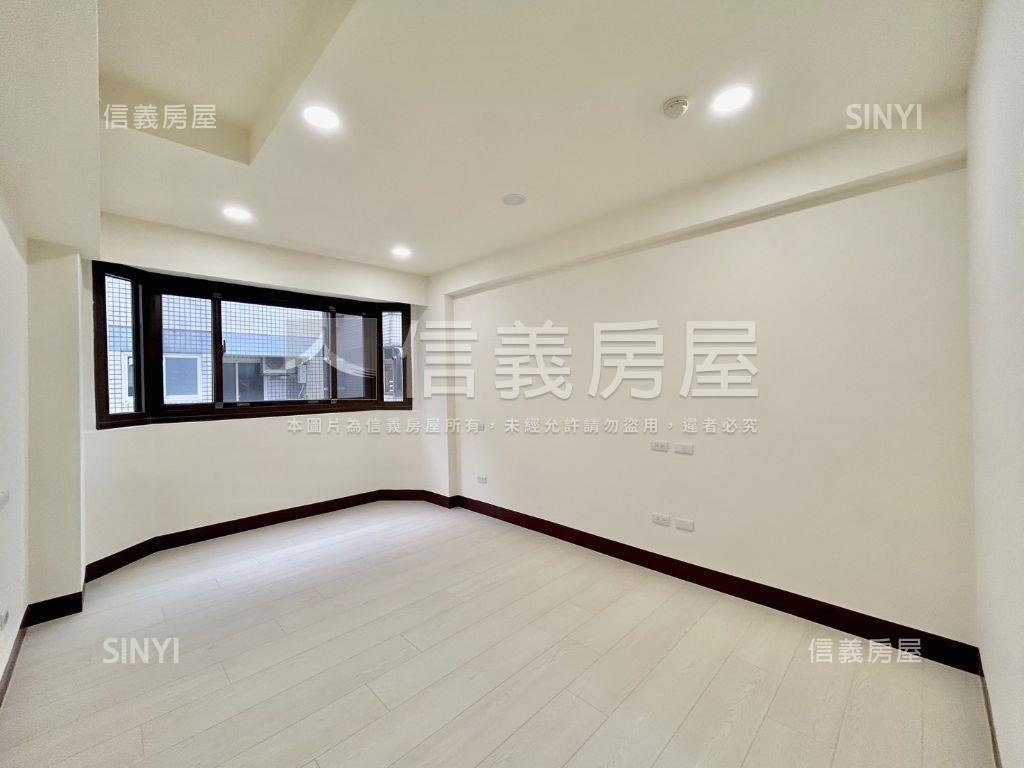 高鐵三房新裝潢即刻賞屋房屋室內格局與周邊環境
