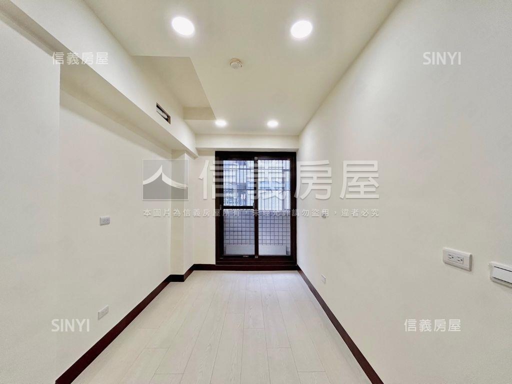 高鐵三房新裝潢即刻賞屋房屋室內格局與周邊環境