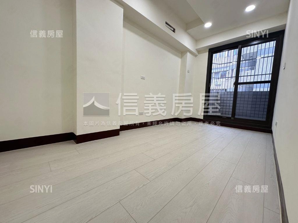 高鐵三房新裝潢即刻賞屋房屋室內格局與周邊環境