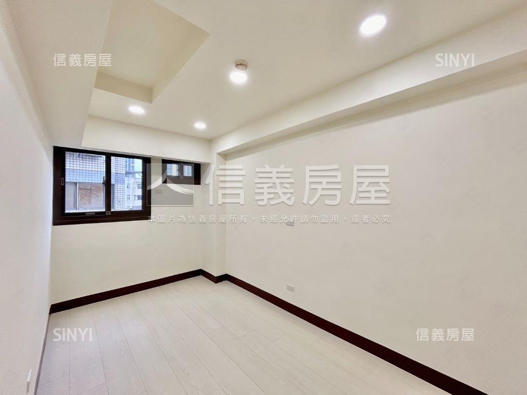 高鐵三房新裝潢即刻賞屋房屋室內格局與周邊環境