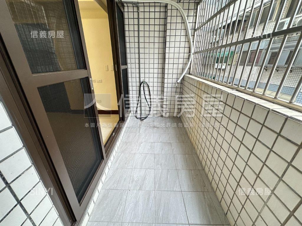 高鐵三房新裝潢即刻賞屋房屋室內格局與周邊環境