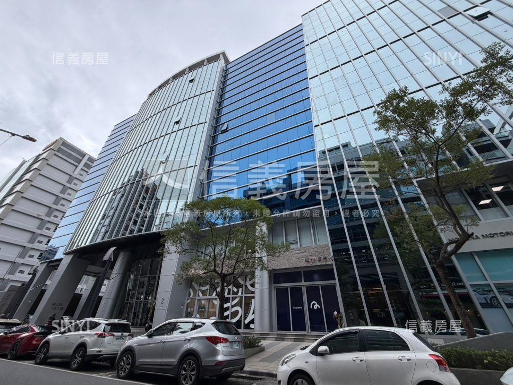 國美內科挑高店辦房屋室內格局與周邊環境