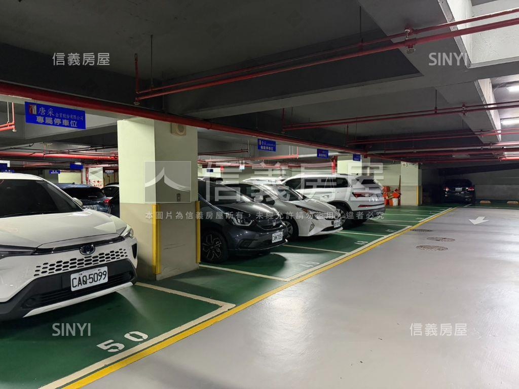 國美內科挑高店辦房屋室內格局與周邊環境