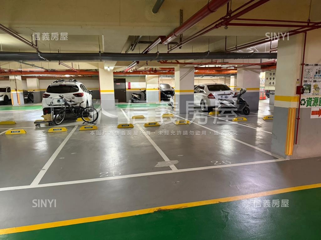 青埔新世紀特區四房雙車位房屋室內格局與周邊環境