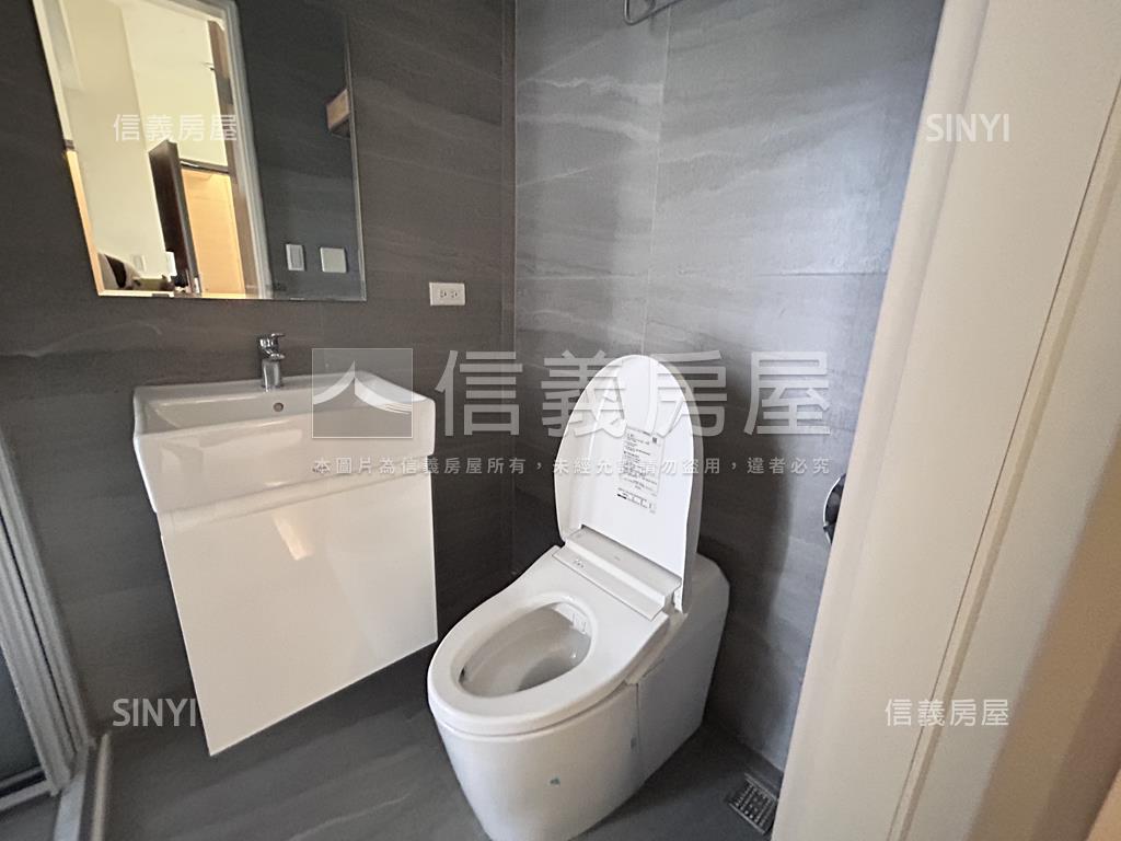 捷運雙連次高臻品１０樓房屋室內格局與周邊環境