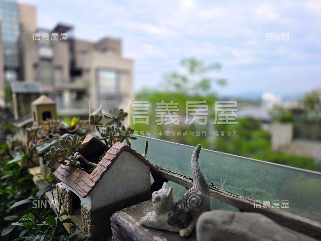 蔚藍香草３房。休息一下吧房屋室內格局與周邊環境