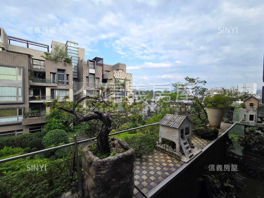 蔚藍香草３房。休息一下吧房屋室內格局與周邊環境