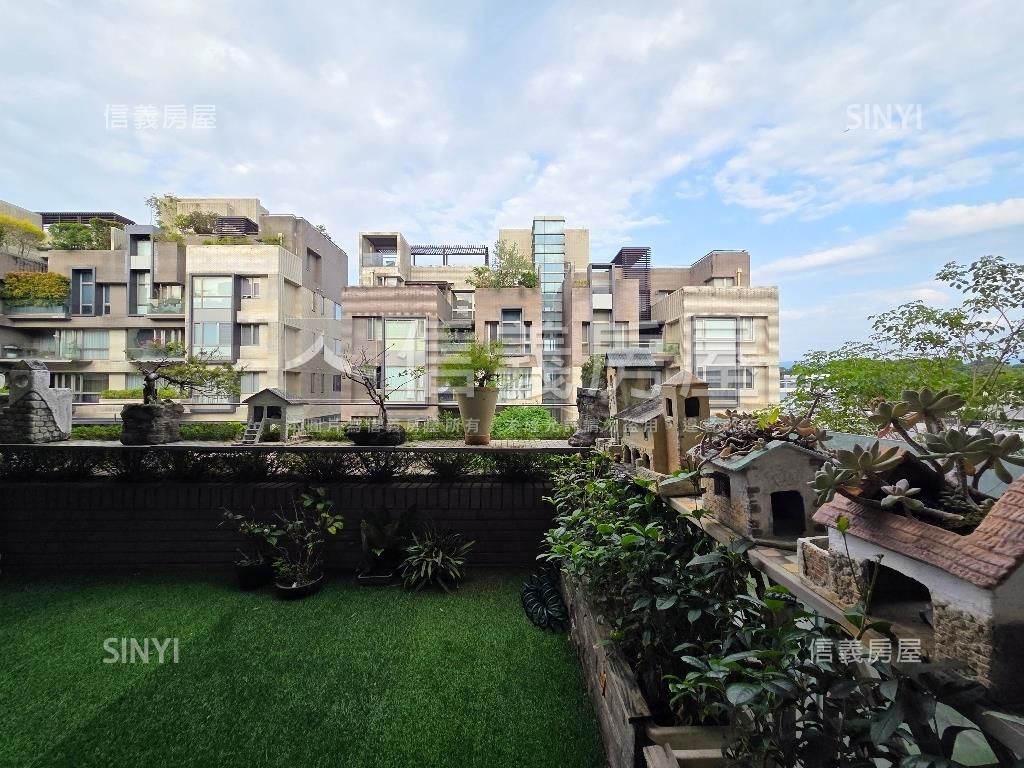 蔚藍香草３房。休息一下吧房屋室內格局與周邊環境