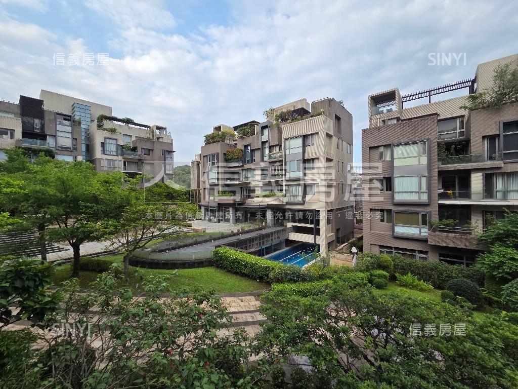 蔚藍香草３房。休息一下吧房屋室內格局與周邊環境