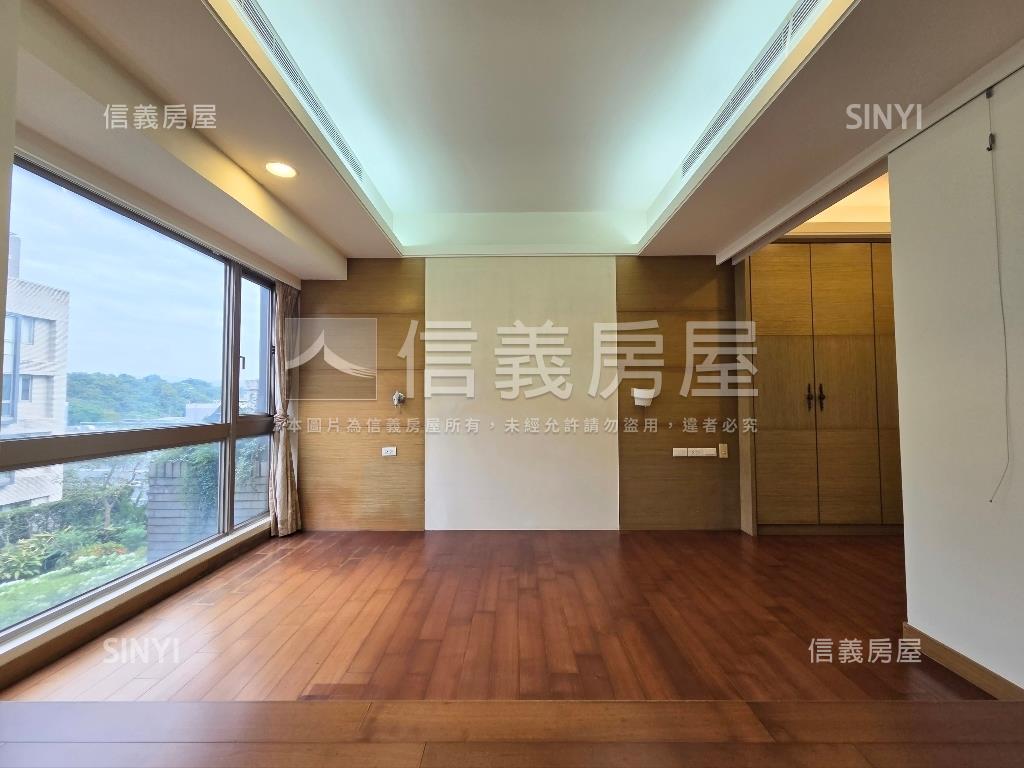 蔚藍香草３房。休息一下吧房屋室內格局與周邊環境