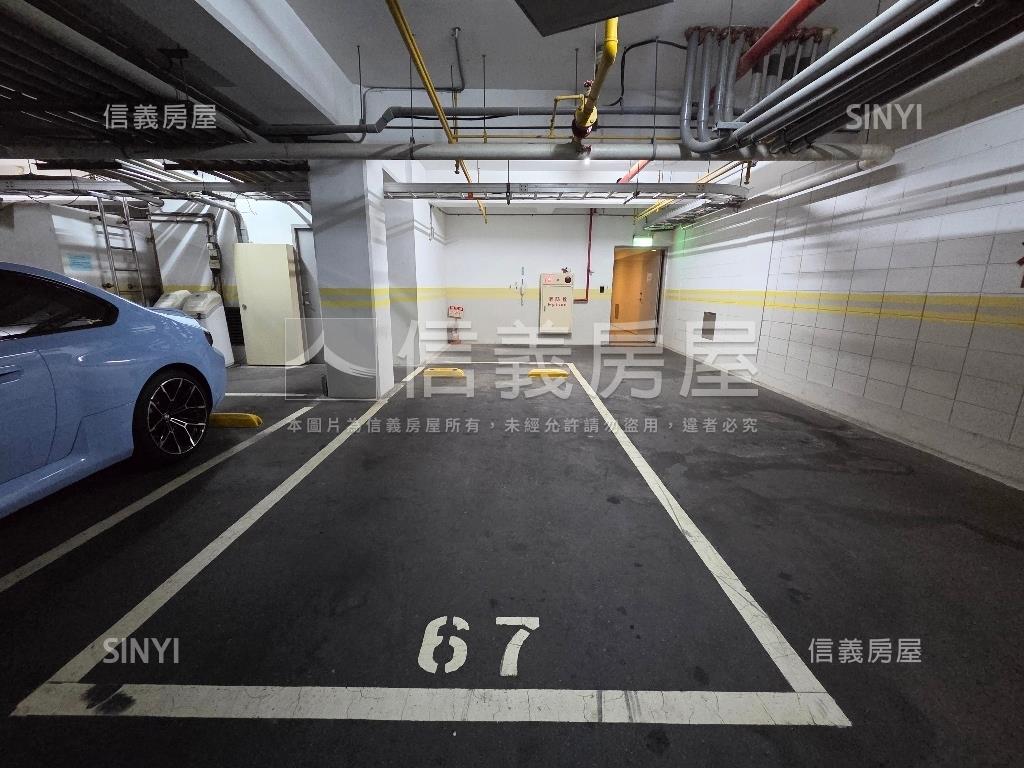 蔚藍香草３房。休息一下吧房屋室內格局與周邊環境