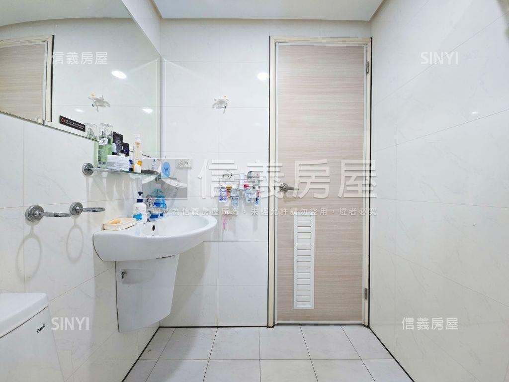 大城建設精美裝潢戶房屋室內格局與周邊環境