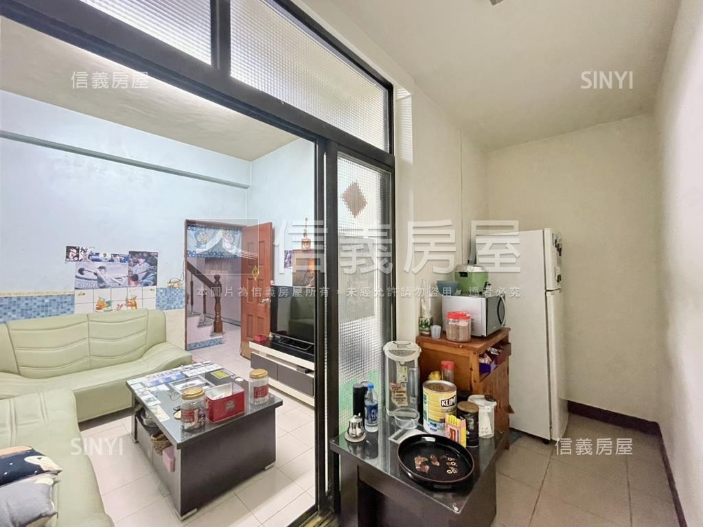正安和路金店面房屋室內格局與周邊環境