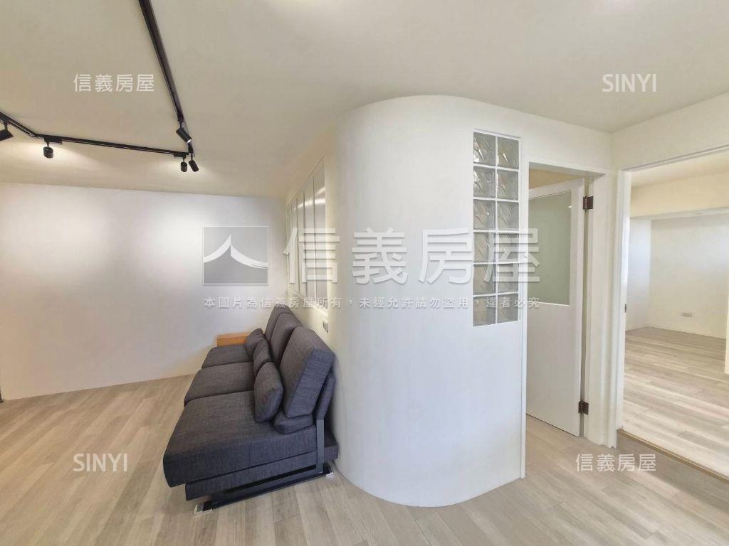 柳川水岸電梯雙衛浴美兩房房屋室內格局與周邊環境