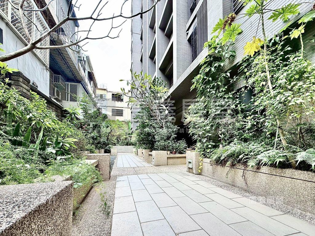 稀有釋出！林維港麗精裝屋房屋室內格局與周邊環境