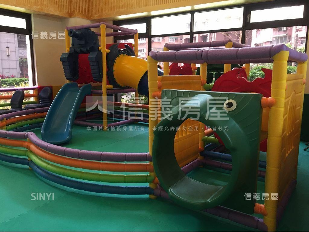 台北爵士兩房加車位房屋室內格局與周邊環境