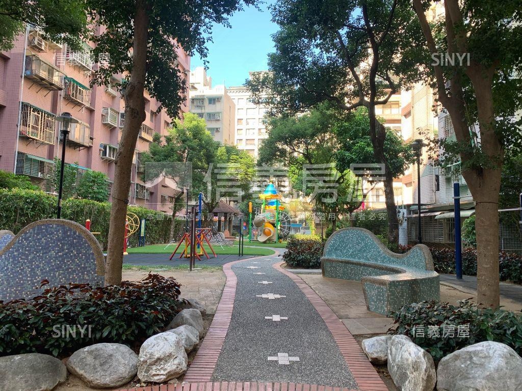 台北爵士兩房加車位房屋室內格局與周邊環境