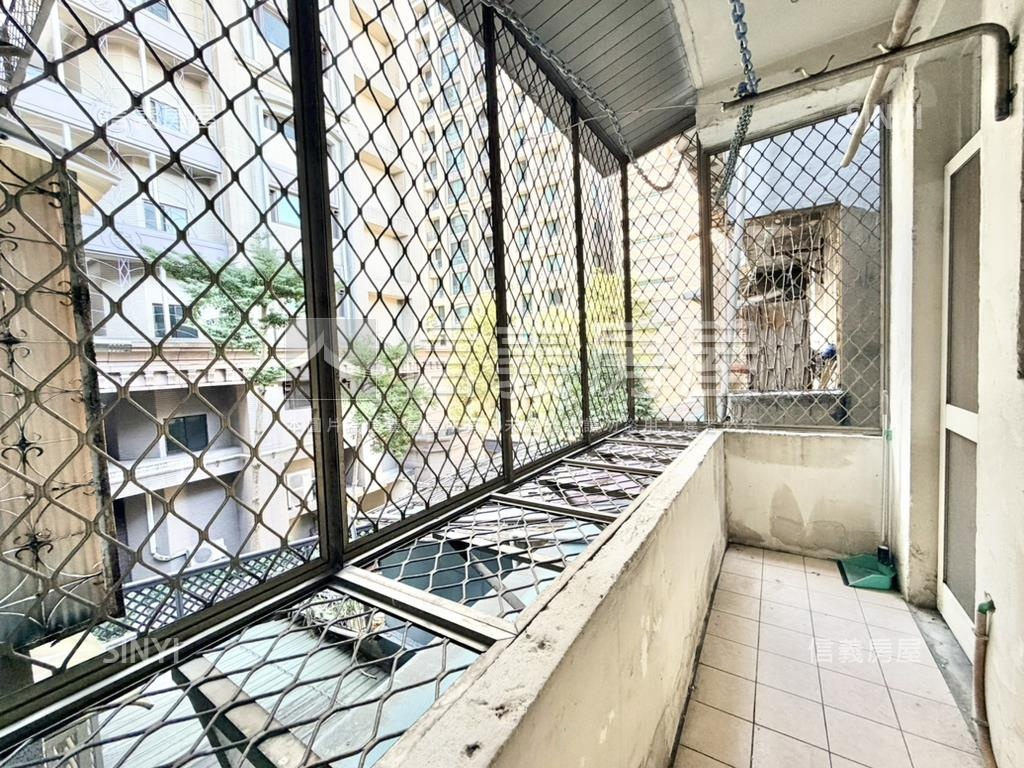 近福和國中收租置產３樓房屋室內格局與周邊環境