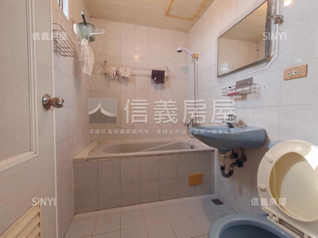 建工商圈四房平車房屋室內格局與周邊環境