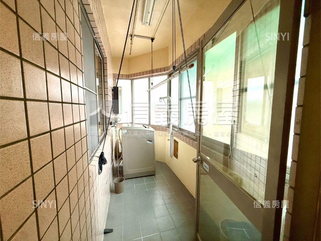御龍花園質感４房平車房屋室內格局與周邊環境