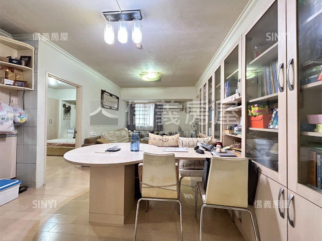 可預約看屋－電梯管理２房房屋室內格局與周邊環境