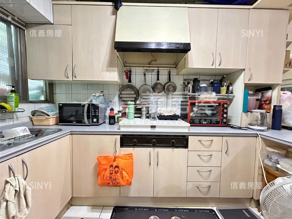 可預約看屋－電梯管理２房房屋室內格局與周邊環境