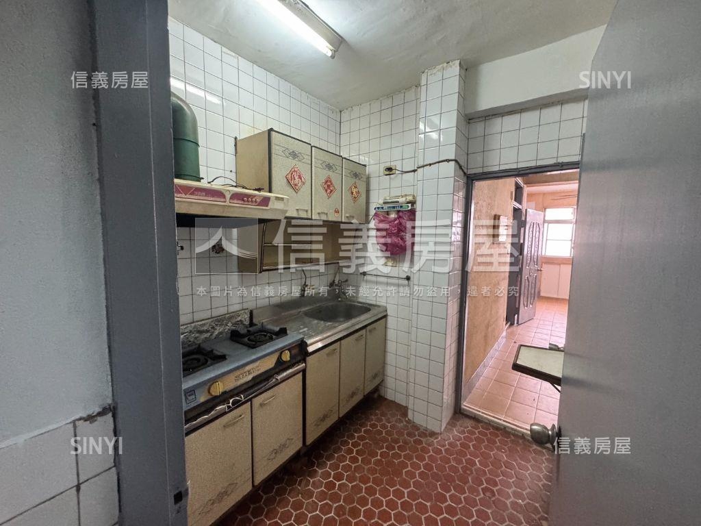 商圈學區機能邊間採光公寓房屋室內格局與周邊環境