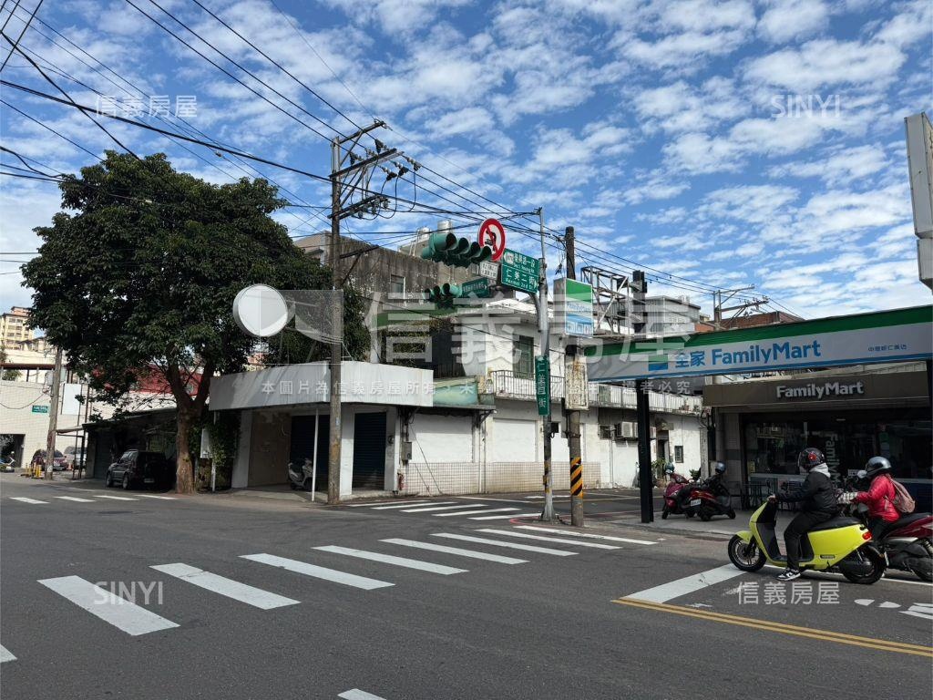 近未來體育園區賺錢透店房屋室內格局與周邊環境
