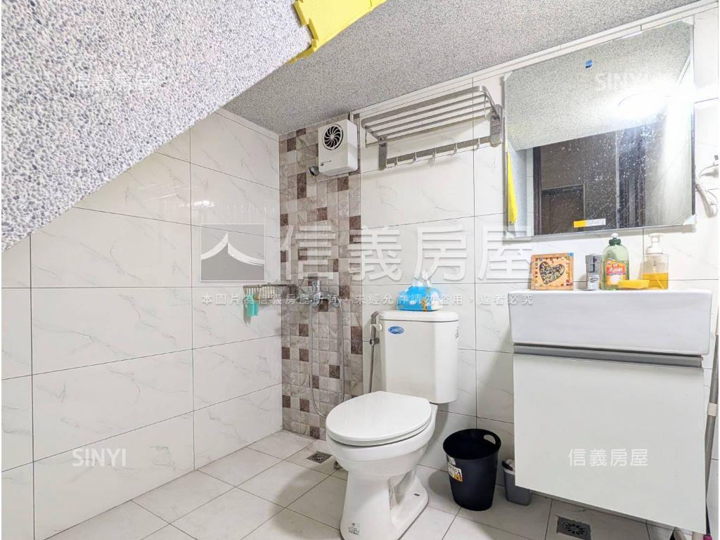 鄉村風情邊間大地坪透天房屋室內格局與周邊環境