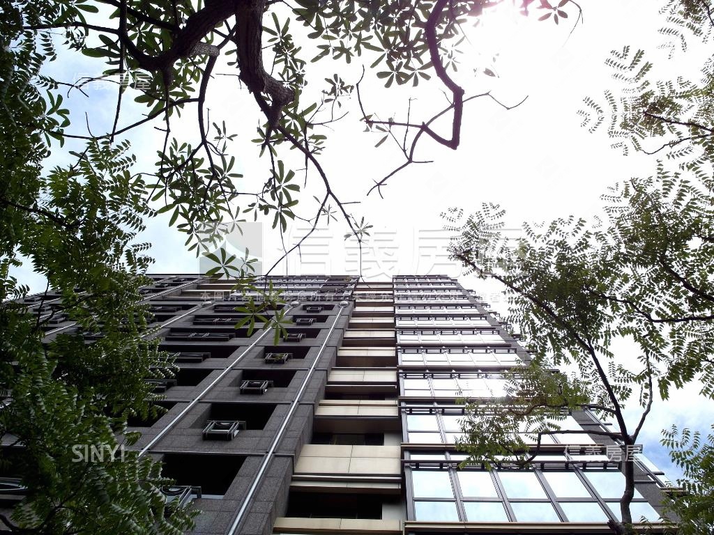 推薦！近捷運低總價店面房屋室內格局與周邊環境